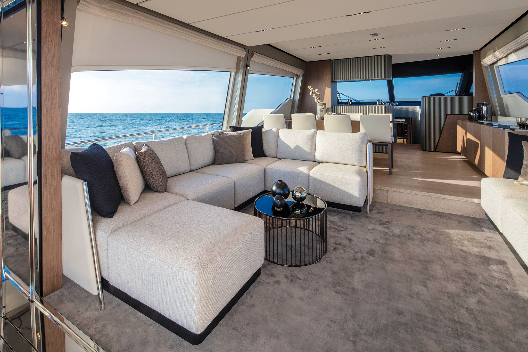 ferretti-Yachts-720-salon_1-yachts-france-173